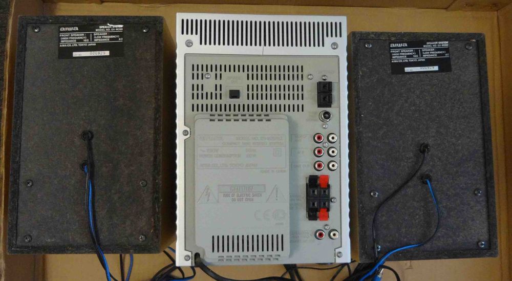 Музыкальный центр Aiwa XR-M 201 полностью рабочий