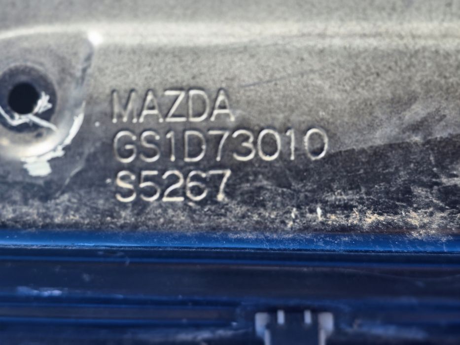 Porta traseira esquerda Mazda 6 2009-1012 EPC OEM