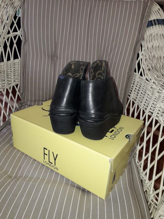 Buty Fly London,Yoggi