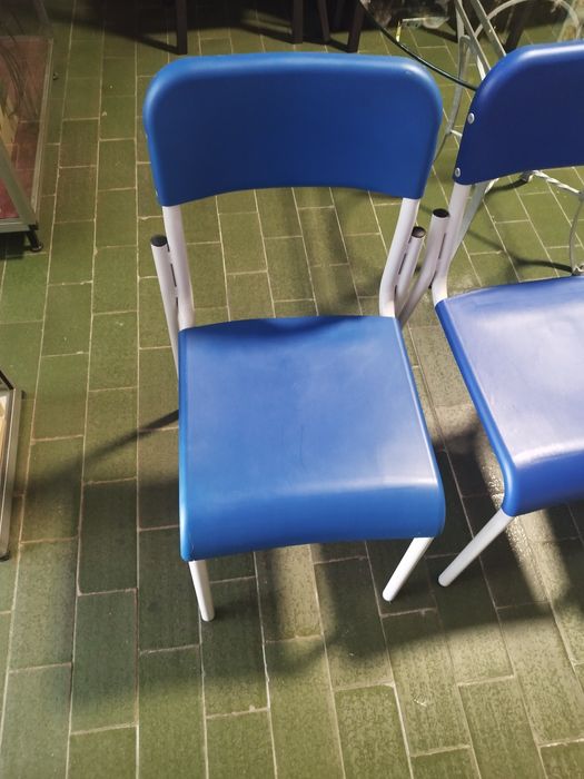 4 cadeiras  desocupar 45€