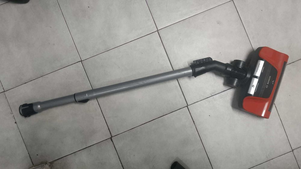 Aspirador com Saco BOSCH BGLS4PET2 Série 4 ProAnimal