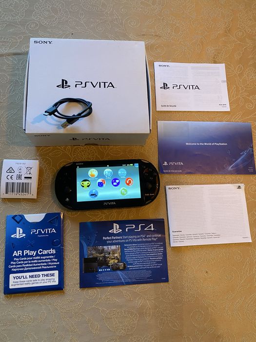 PSVita 2000 caixa completa + 4GB