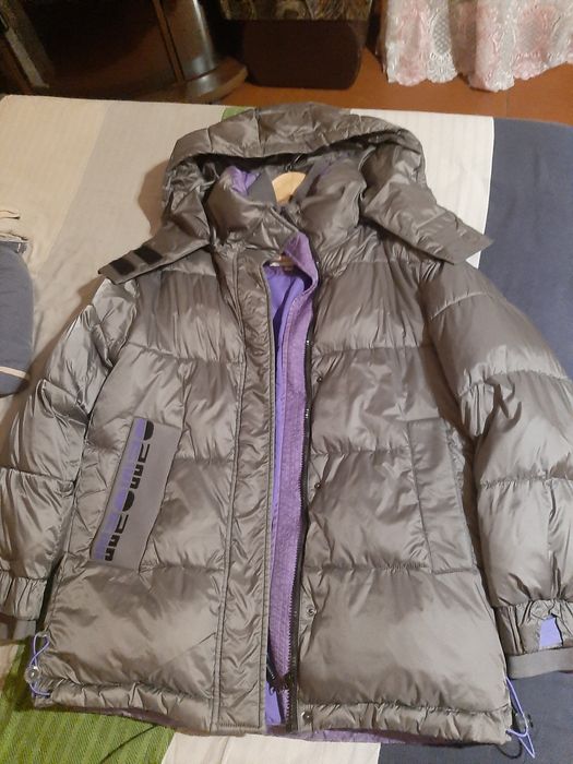 Продаж жіночі куртки