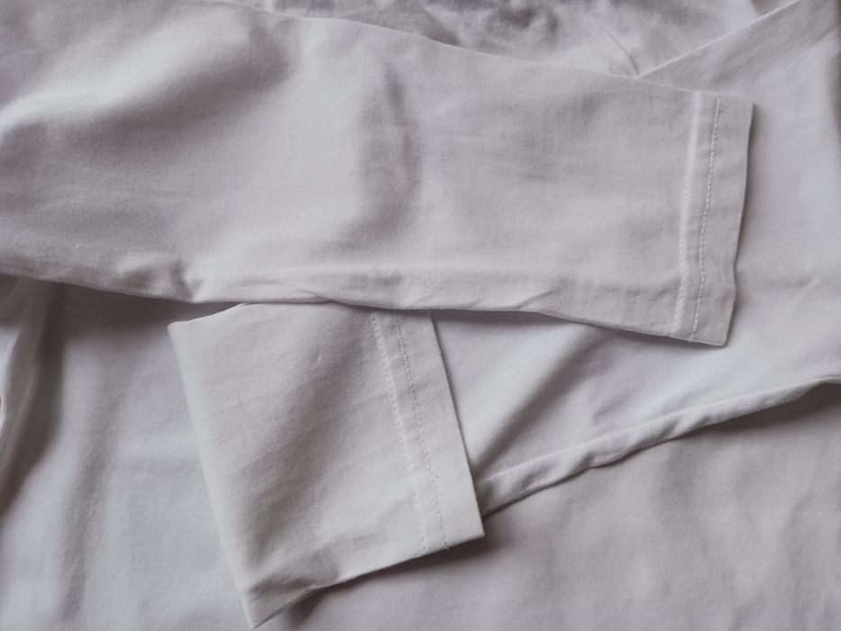 Bluzeczki chłopiec białe 126 i 122 bliźniaki