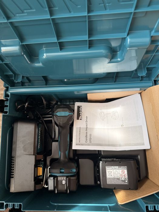 Zakrętarka udarowa MAKITA DTD153RTJ 2x5aH 170 nm