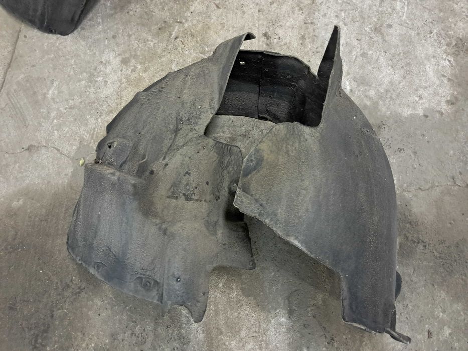 Nadkole AUDI A4 B8  prawy przód prawe przednie lewy lewe