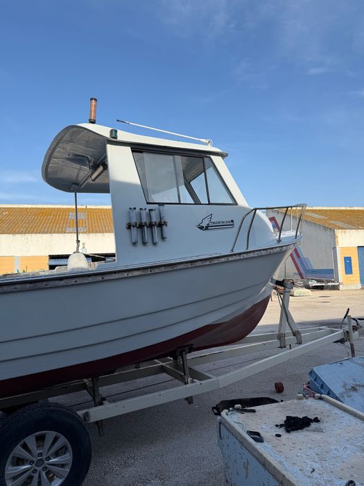 Barco pesca profissional