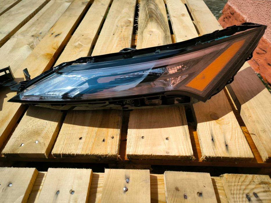 Фара права ліва на Nissan Rogue T33 дхо LED фари галоген USA