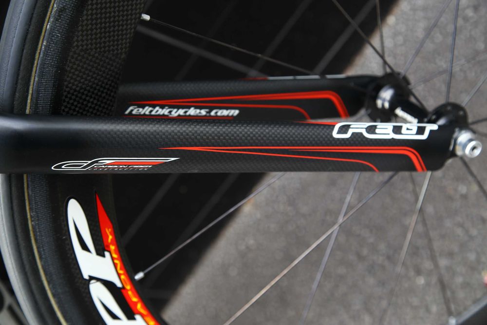 Felt TK2 pista 58cm personalizada – Zipp + Dura-Ace fixie