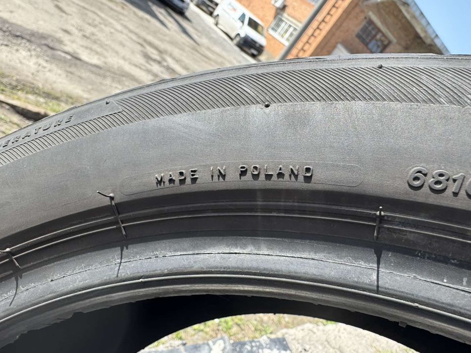 Літні шини Bridgestone 225/45 R17