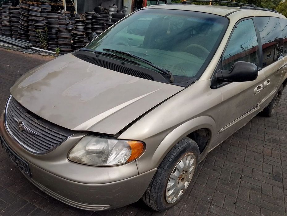 Chrysler Voyager GY Town &amp; Country (00-05.) 3.3 B 210KM. Silnik EGM / EGA Skrzynia DGL/DGB/DHA/DLN lakier PKJ / QKJ - LIGHT ALMOND PEARL.Cały na części. GWARANCJA !!! Przód Tył Zestaw Komplet Drzwi Klapa Zderzak Błotnik Maska Grill Atrapa Szyba Pa