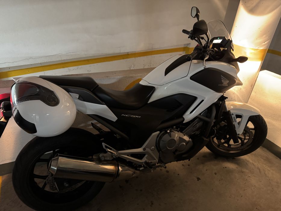 Moto garagem com poucos Km- Honda NC700X com ABS origem