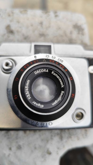 Máquina fotográfica analógica antiga - Ilford