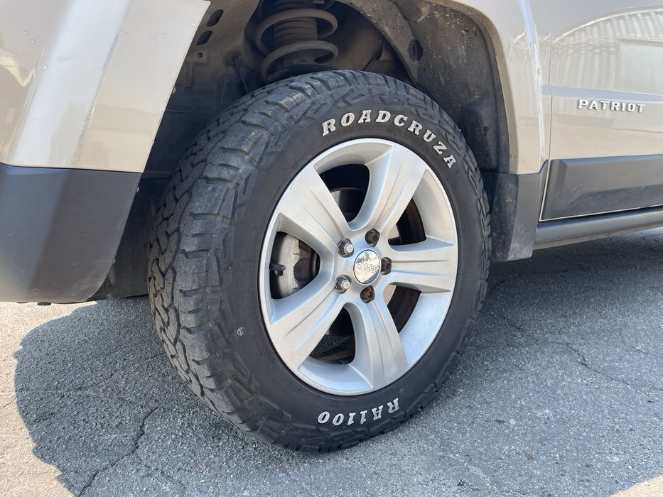 Продам своє авто jeep patriot