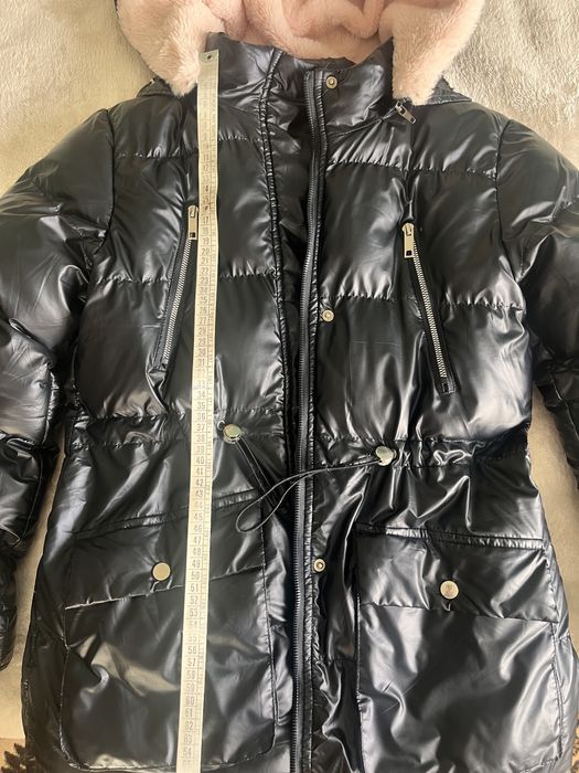 Продам дуже теплу зимову курточку на дівченку