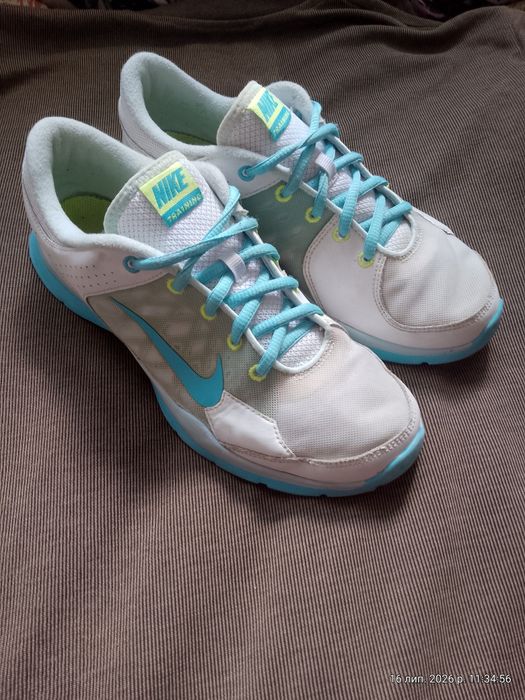 Кросівки жіночі шкіряні, літні Nike