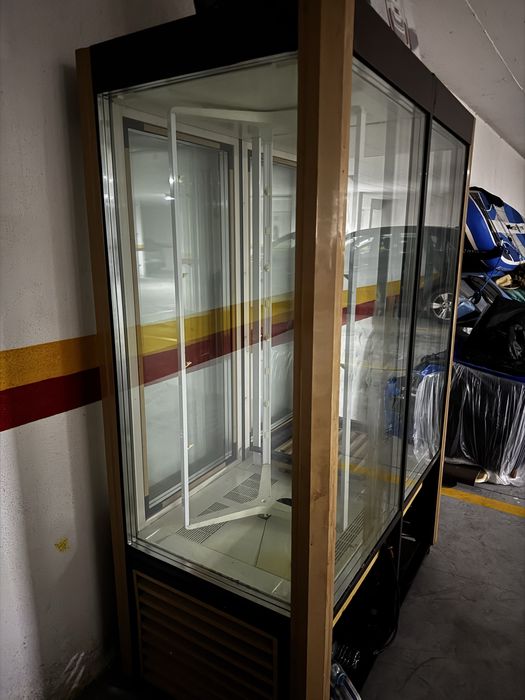 Vitrine Dupla de Pastelaria
