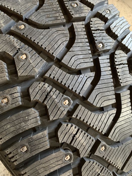 (2шт) нові 315/35R20 Pirelli Ice Zero RunFlat (110T XL) шип зимові