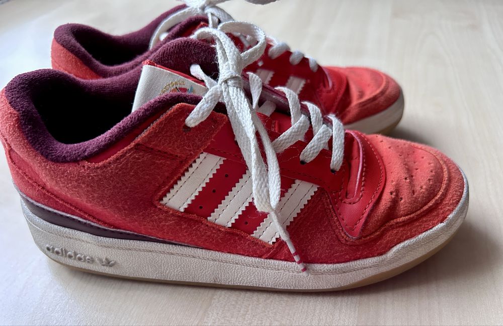 Buty sportowe Adidas 34