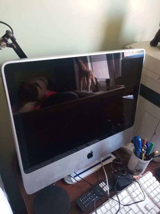 Sprzedam komputer apple 2008/2009 rok