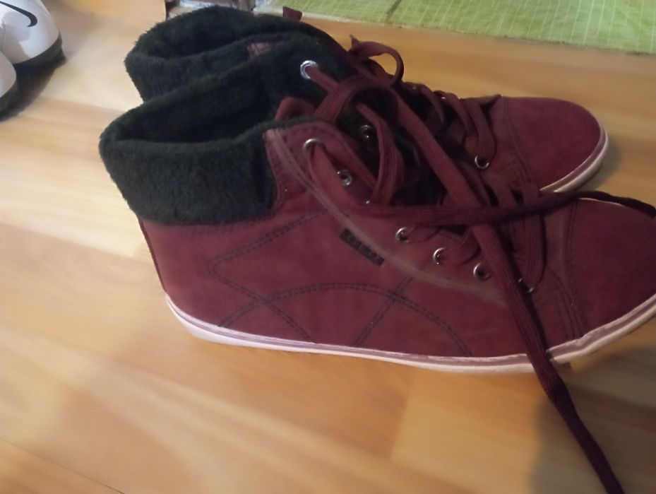 Ботіночки бурдові 41 розміру
