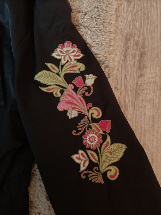 Płaszczyk jesienny parka (rozmiar 36) Kik