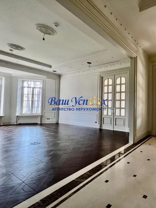 Продаж будинка з ремонтом у лici село Козин.Конча-Заспа район