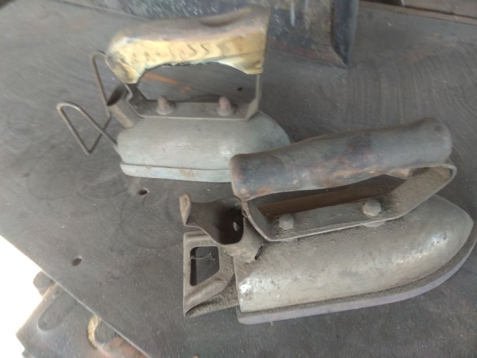 Żelazka stare retro