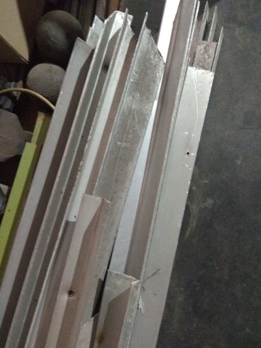 Алюминиевый лист, уголок.