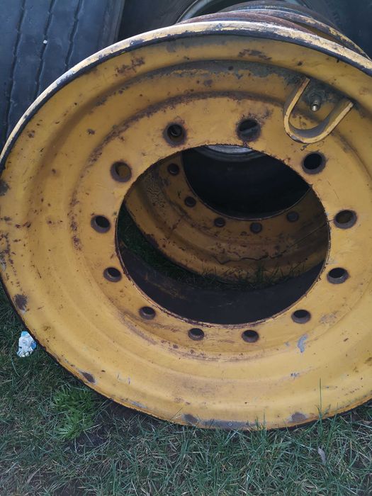 Felga na opone 17.5r25