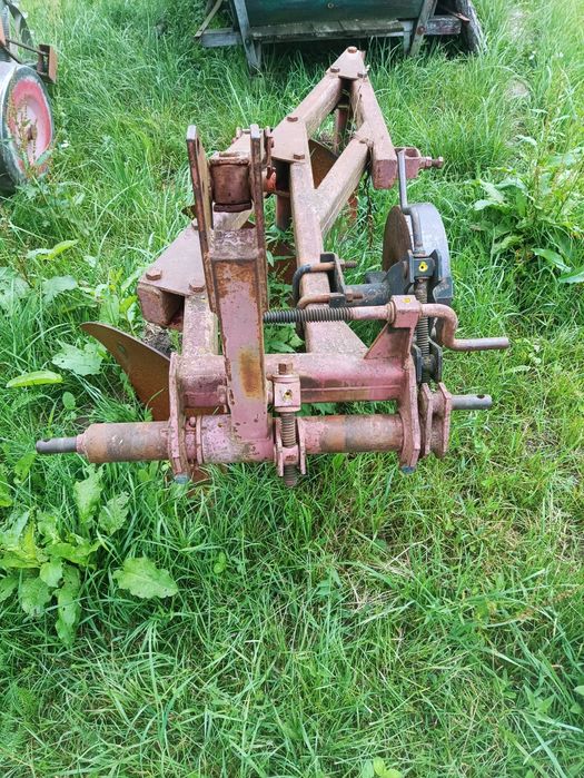 Продам плуг 2*25 Орлик привезений з Польщі