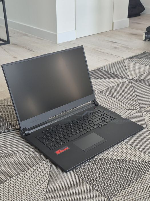ASUS ROG Strix SCAR 17 | i7-10875H (8 rdzeni) | RTX 2060 | 16GB | 1TB