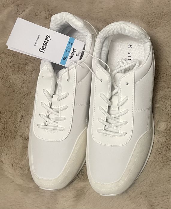 Białe adidasy rozmiar 39