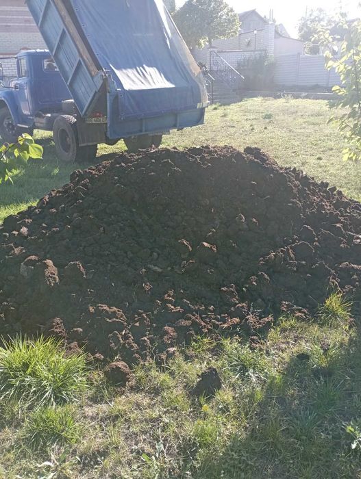 Возим перегной чернозем навоз коровяк чистый без мусора.