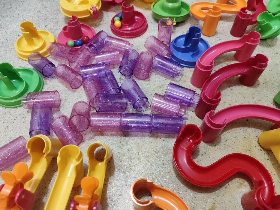 Детский конструктор башня