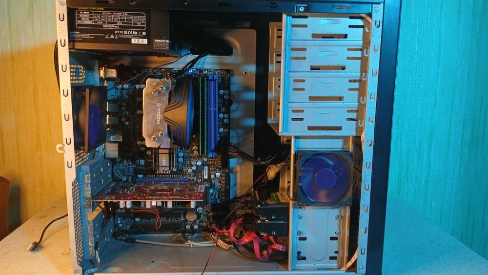 Компьютер, amd 4 ядра, Ram 8гб, 820 гб