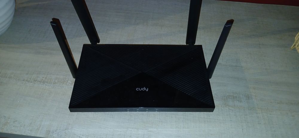 Router Cudy L700