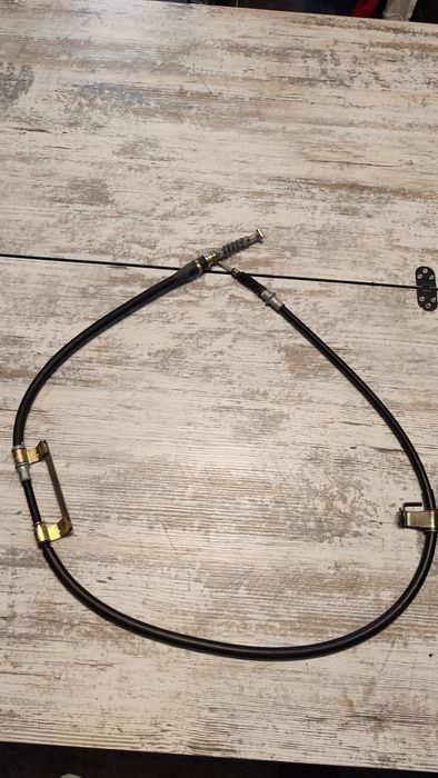 Оригінальний трос ручника на Mazda 3 BK