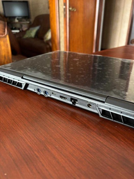 Portátil NextCore GM7IX 17" QHD IPS 240Hz i9-14900HX RTX 4080 64GB 2TB