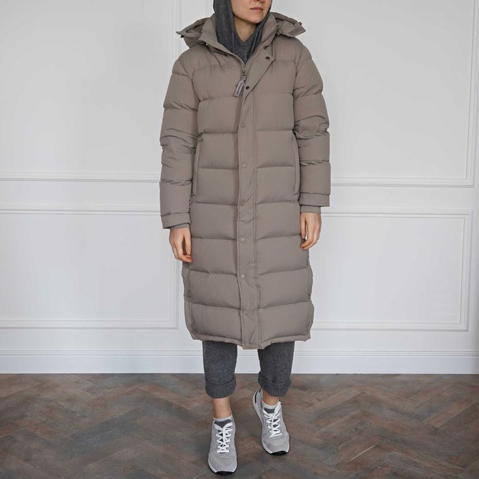 Супер теплый зимний пуховик Aritzia TNA