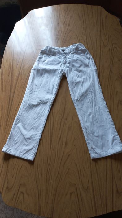 Джинси білі дитячі, на вік 5 років