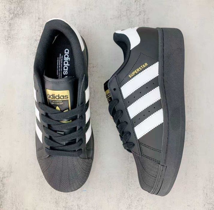 Superstar foundation Black 41