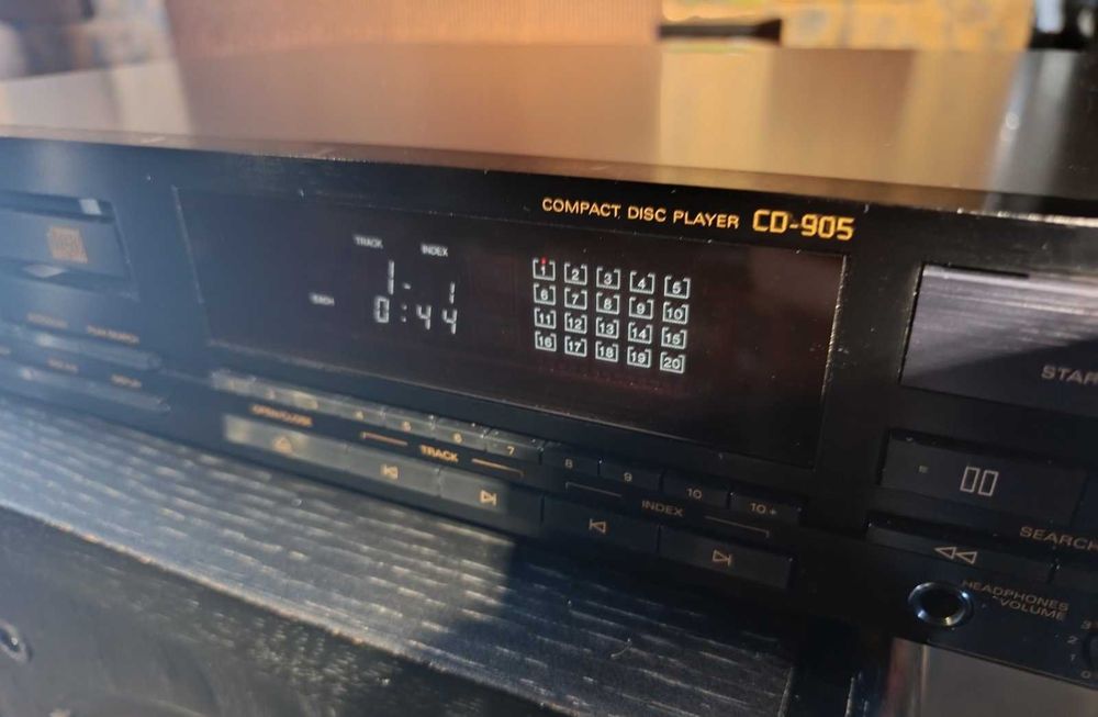 Grundig Fine Arts CD-905 топова модель !