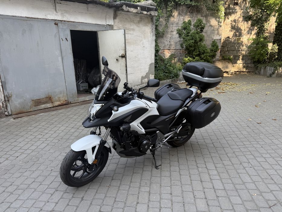 Продам мотоцикл Honda NC-750X
