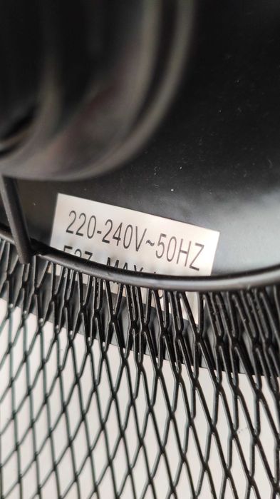 Candeeiro metálico de teto