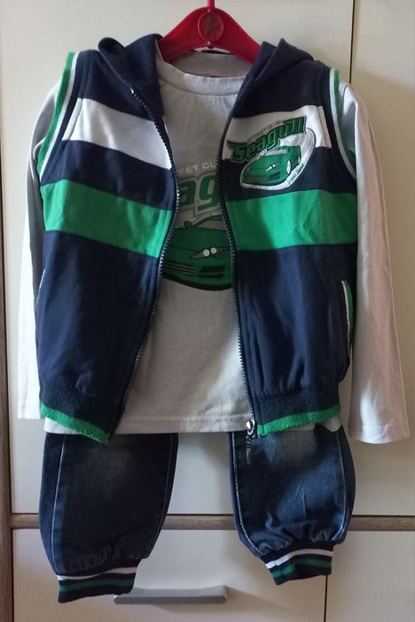 Костюм трійка на 4роки