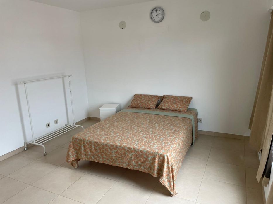 Para 1 PESSOA  - Quarto para Arrendar