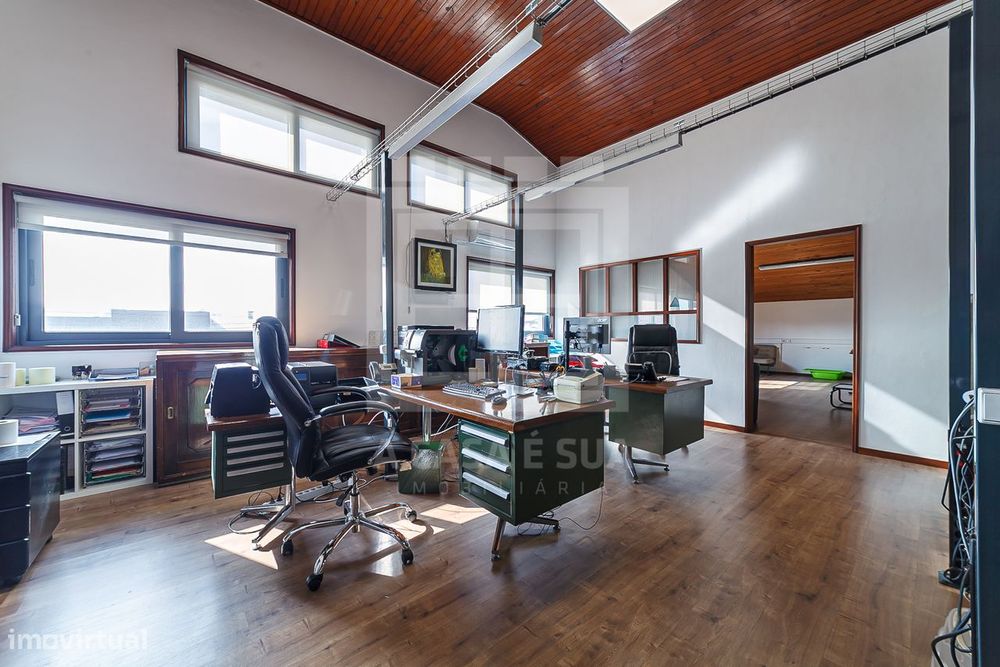 3 Armazéns industriais com 3.280 m2 em Cortegaça, Ovar