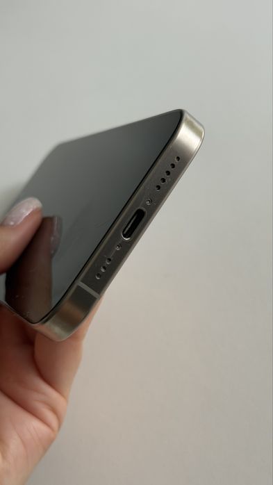 Iphone 15 pro 512 gb + cały zestaw