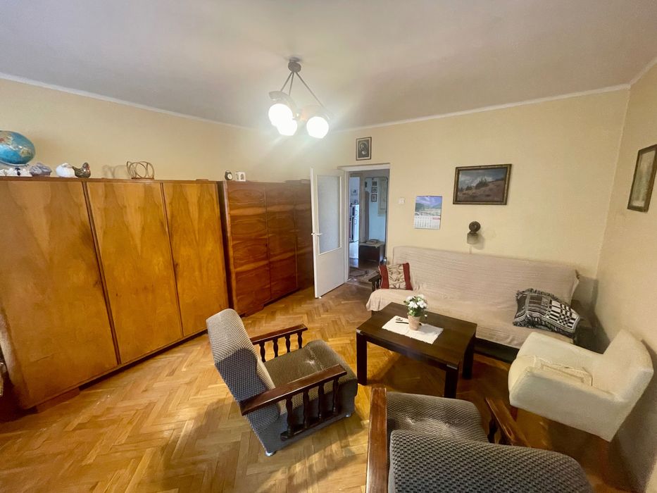 Bohaterów Warszawy/ 1 piętro/ do remontu/ 47,35m2/